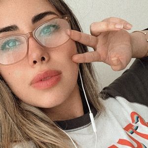 Meet your Posher, Camilla